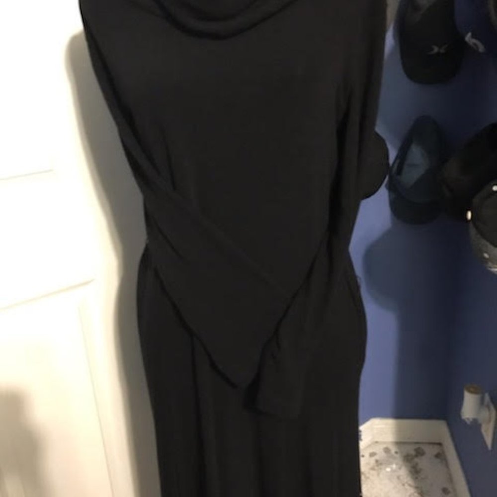 BLACK  DRESS - Picture 3 of 4